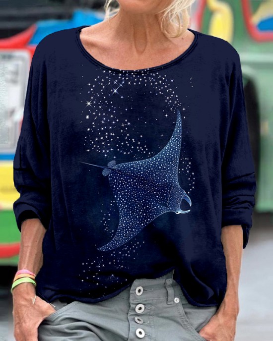 Starlit Manta Ray Art Washed Cozy T Shirt