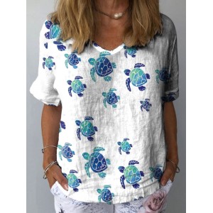 Women's Watercolor Sea Turtle Crawling Pattern Print Linen Blend T-shirt
