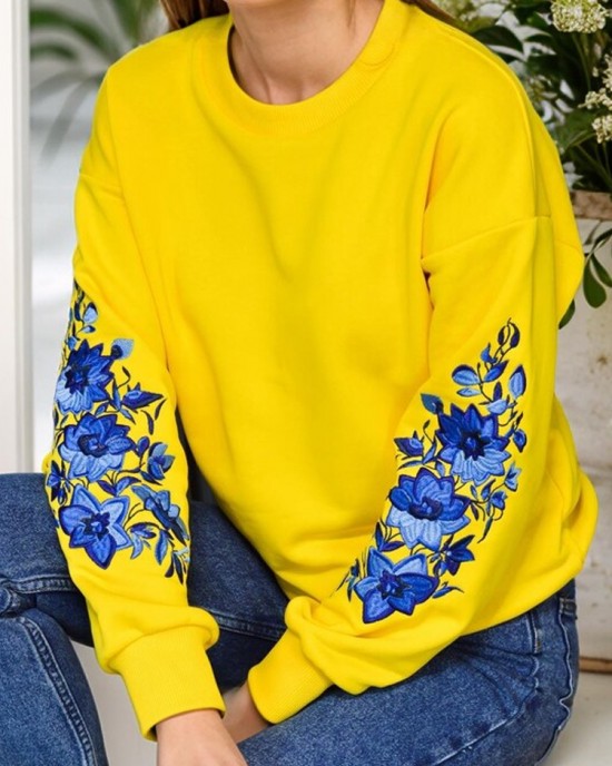 Ukraine Ethnic Floral Embroidered Crewneck Cozy Sweatshirt Ukraine Ethnic Floral Embroidered Crewneck Cozy Sweatshirt