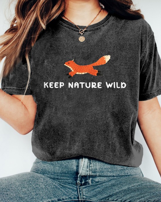 Keep Nature Wild Fox Embroidered Washed T Shirt