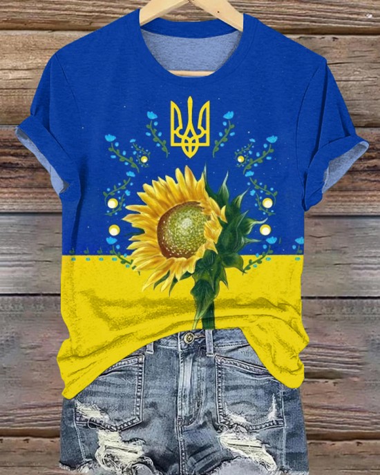 Women's Ukrainian Sunflower Print Short Sleeved T-shirt Women's Ukrainian Sunflower Print Short Sleeved T-shirt