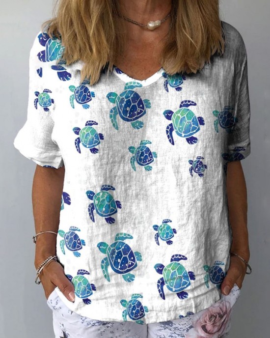 Women's Watercolor Sea Turtle Crawling Pattern Print Linen Blend T-shirt