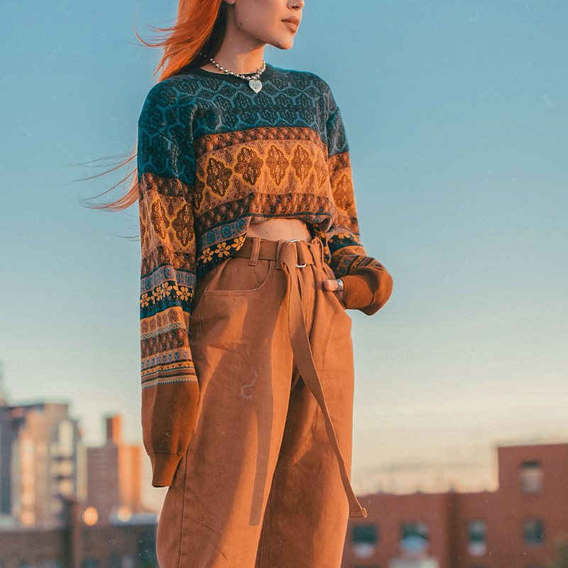 Woman Short Sweater Retro Chic Splicing Color Winter Young G HF2902-03-03 Woman Short Sweater Retro Chic Splicing Color Winter Young G HF2902-03-03